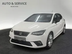 Weiß Gebraucht 2024 Seat Ibiza FR Kleinwagen | 19.960 € (Fairer Preis)