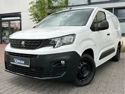 Blanc banquise Gebraucht 2019 Peugeot Partner Premium Van / Kleinbus | 10.700 € (Etwas zu teuer)