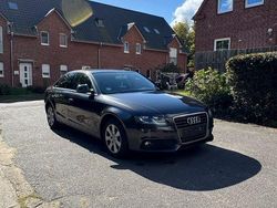 Grau Gebraucht 2009 Audi A4 Limousine | 5.750 € (Guter Preis)
