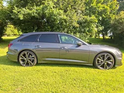 Grau Gebraucht 2023 Audi A6 S-Line Kombi | 53.550 €