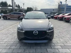 Grau Neu 2025 Mazda 2 Homura-Line Limousine | 20.999 € (Fairer Preis)