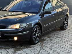 Schwarz Gebraucht 2006 Renault Laguna II Limousine | 699 € (Fairer Preis)