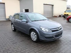 Grau Gebraucht 2005 Opel Astra Limousine | 1.890 € (Fairer Preis)
