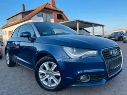 Blau Gebraucht 2014 Audi A1 Attraction Kleinwagen | 7.999 € (Guter Preis)