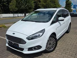 Weiß Gebraucht 2019 Ford S-MAX Titanium Van / Kleinbus | 19.499 € (Superpreis)