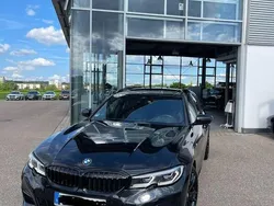 Schwarz Gebraucht 2021 BMW 320 M Sport Kombi | 28.500 € (Guter Preis)