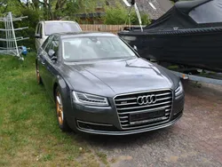 Grau Gebraucht 2015 Audi A8 Limousine | 32.900 € (Fairer Preis)