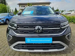 Deep black perleffekt Gebraucht 2024 VW T-Cross Style SUV | 29.889 € (Teuer)
