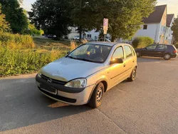 Grau Gebraucht 2002 Opel Corsa Kombi | 700 € (Superpreis)