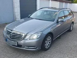 Braun Gebraucht 2010 Mercedes E250 Kombi | 5.900 € (Superpreis)