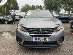 Grau Gebraucht 2019 Peugeot 5008 Access Van / Kleinbus | 11.950 € (Superpreis)