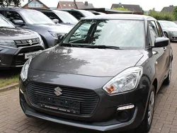 Grau Gebraucht 2017 Suzuki Swift Club Kleinwagen | 9.500 € (Guter Preis)