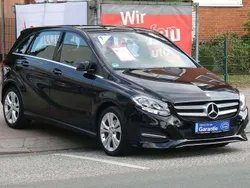Schwarz Gebraucht 2017 Mercedes B180 Urban Van / Kleinbus | 14.850 € (Fairer Preis)