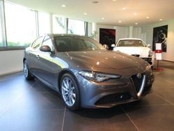 Grau Gebraucht 2019 Alfa Romeo Giulia Super Limousine | 29.900 € (Teuer)
