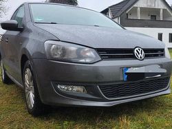 Grau Gebraucht 2013 VW Polo Life Limousine | 5.990 € (Guter Preis)