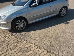 Grau Gebraucht 2003 Peugeot 206 CC Cabrio | 799 €