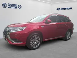 Dynamik rot (metallic) Gebraucht 2020 Mitsubishi Outlander P-HEV Diamant Edition SUV | 20.490 € (Guter Preis)
