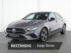 Lack mountaingrau Gebraucht 2024 Mercedes A200 Progressive Limousine | 30.990 € (Etwas zu teuer)