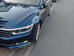 Blau Gebraucht 2015 VW Passat Highline Kombi | 14.750 € (Fairer Preis)