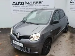 Grau Gebraucht 2023 Renault Twingo Urban Night Kleinwagen | 17.990 € (Guter Preis)