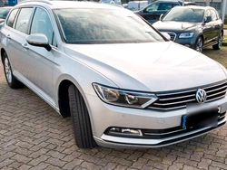 Silber Gebraucht 2015 VW Passat Kombi | 11.950 € (Fairer Preis)