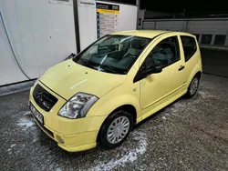 Gelb Gebraucht 2005 Citroën C2 VTR Sport Kleinwagen | 1.490 € (Fairer Preis)