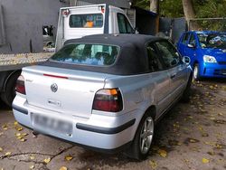 Silber Gebraucht 1998 VW Golf Cabriolet Cabrio | 1.888 €