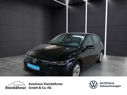Grenadillschwarz (schwarz) Gebraucht 2024 VW Golf VIII Life Limousine | 22.940 € (Guter Preis)