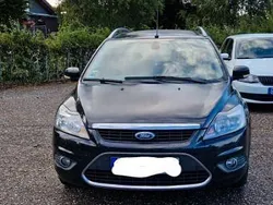 Schwarz Gebraucht 2010 Ford Focus Limousine | 1.599 € (Guter Preis)
