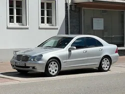 Silber Gebraucht 2002 Mercedes C200 Limousine | 4.000 € (Etwas zu teuer)