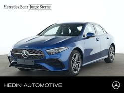 Blau Gebraucht 2025 Mercedes A250 AMG Limousine | 35.900 € (Etwas zu teuer)