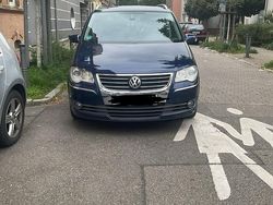 Blau Gebraucht 2007 VW Touran Van / Kleinbus | 3.300 € (Fairer Preis)