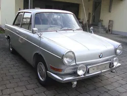 BMW 700