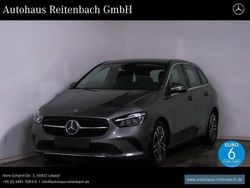 Lack mountaingrau Gebraucht 2024 Mercedes B180 Progressive Van / Kleinbus | 29.789 € (Guter Preis)