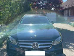 Grün Gebraucht 2018 Mercedes E250 AMG line Limousine | 30.000 € (Etwas zu teuer)