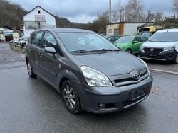 Grau Gebraucht 2005 Toyota Corolla Verso Executive Van / Kleinbus | 2.490 € (Superpreis)