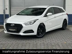 Weiß Gebraucht 2016 Hyundai i40 Trend Kombi | 10.900 € (Guter Preis)