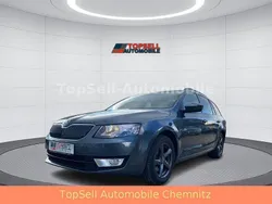 Grau Gebraucht 2016 Skoda Octavia Ambition Kombi | 10.999 € (Fairer Preis)