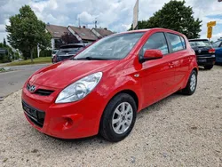 Rot Gebraucht 2012 Hyundai i20 Limousine | 4.490 € (Etwas zu teuer)