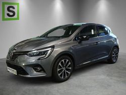 Grau Gebraucht 2023 Renault Clio V Techno Limousine | 18.240 € (Teuer)