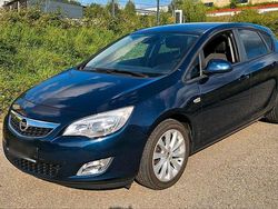 Blau Gebraucht 2011 Opel Astra Limousine | 2.999 € (Guter Preis)
