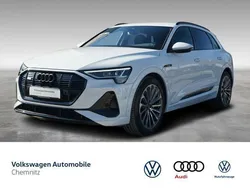 2y gletscherweiß metallic Gebraucht 2022 Audi e-tron S-Line SUV | 35.980 € (Fairer Preis)