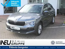 Graphitegrau metallic Gebraucht 2024 Skoda Kamiq Selection SUV | 22.979 € (Guter Preis)