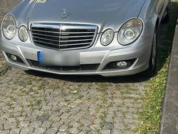 Grau Gebraucht 2006 Mercedes E220 Limousine | 4.500 €
