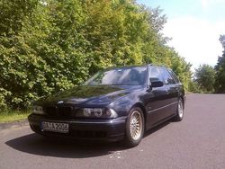 Schwarz metallic Gebraucht 2000 BMW 520 Kombi | 2.350 € (Fairer Preis)
