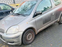 Gebraucht 2004 Toyota Yaris Kleinwagen | 600 € (Guter Preis)