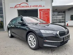 Schwarz Gebraucht 2024 Skoda Octavia Kombi | 31.999 € (Fairer Preis)