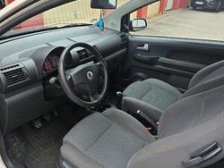 Weiß Gebraucht 2007 VW Fox Kleinwagen | 1.350 € (Fairer Preis)