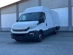 Weiß Gebraucht 2019 Iveco Daily Limousine | 12.999 €