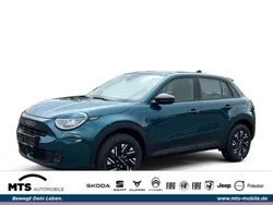 Gruen Gebraucht 2024 Fiat 600 Basis SUV | 21.950 € (Superpreis)